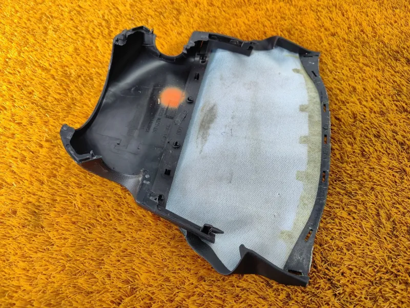 Кожух рулевой колонки