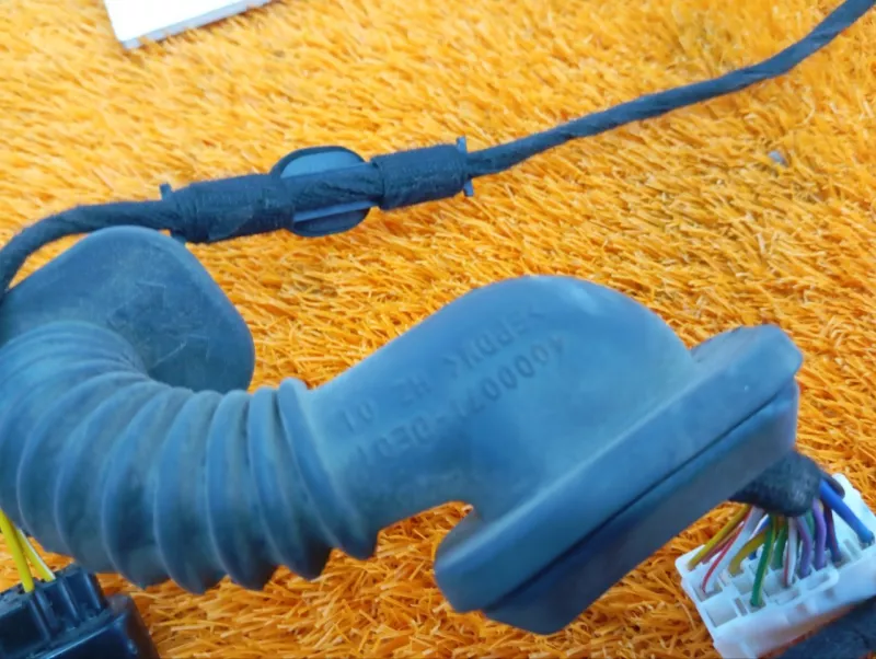 Проводка двери