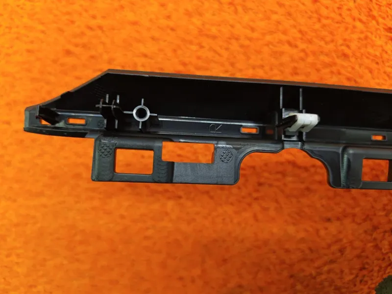 Накладка торпедо декоративная