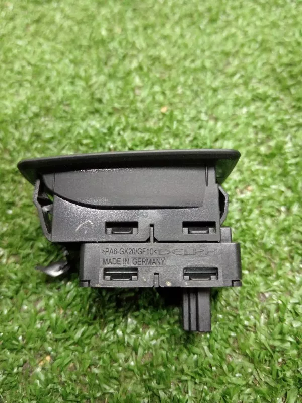 Кнопка стеклоподъемника