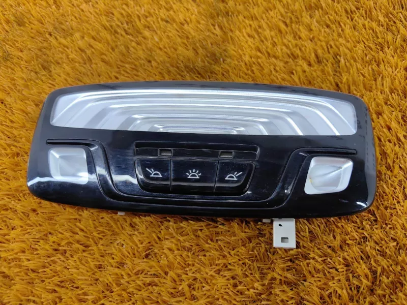 Плафон салона