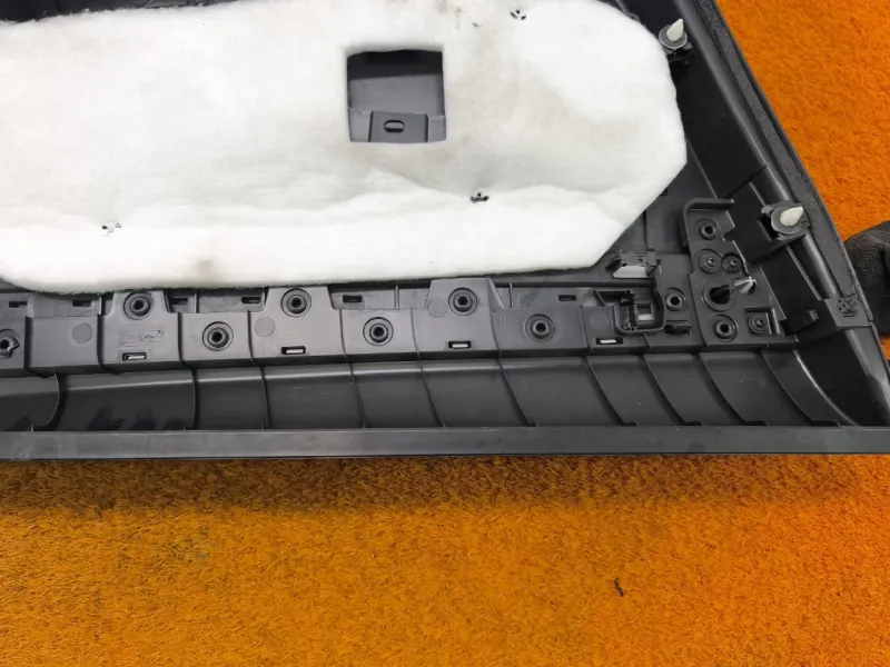 Обшивка двери