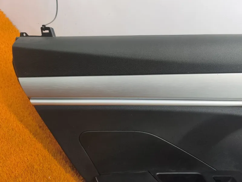 Обшивка двери