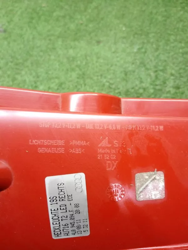 Фонарь Audi Q7 2011 4L0945094F 4L, задний правый