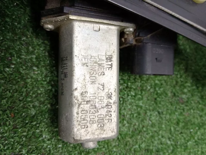 Стеклоподъемник BMW X1 2010 51352990388 E84, задний правый