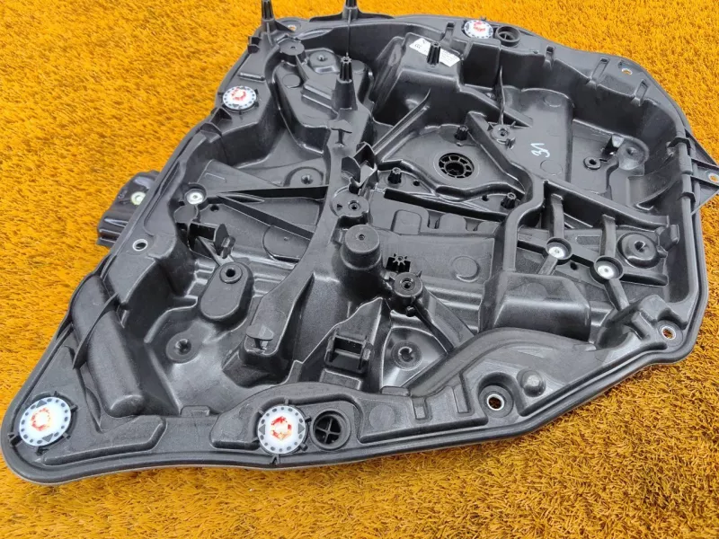 Стеклоподъемник