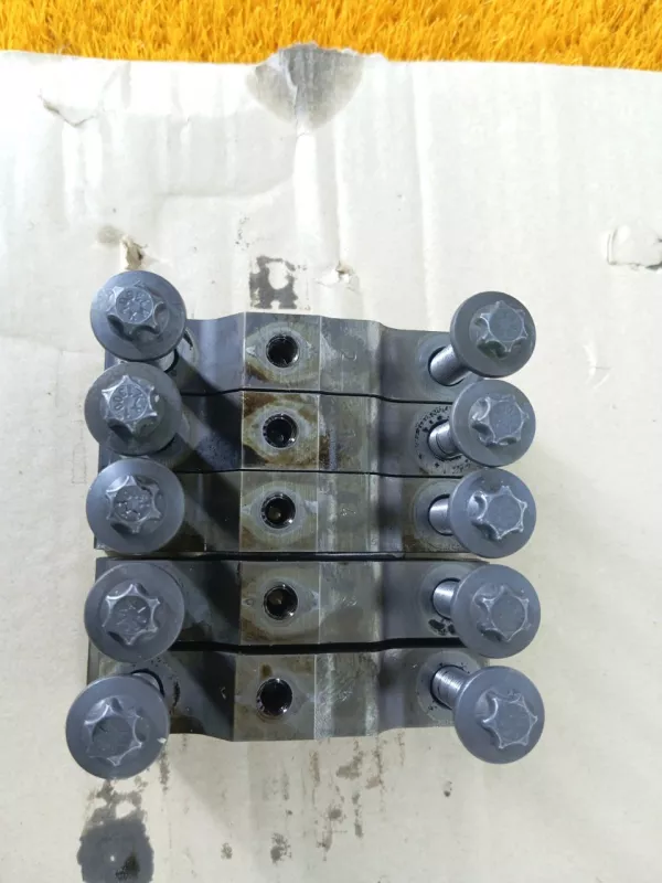 Бугель коленвала