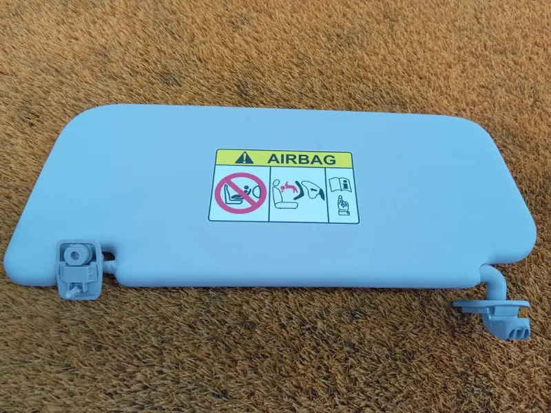 Козырек солнцезащитный