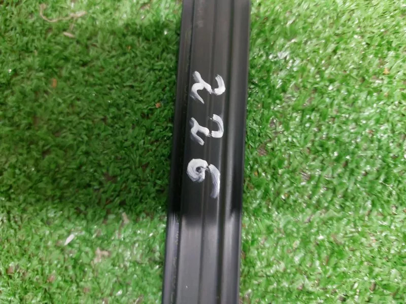 Молдинг стекла