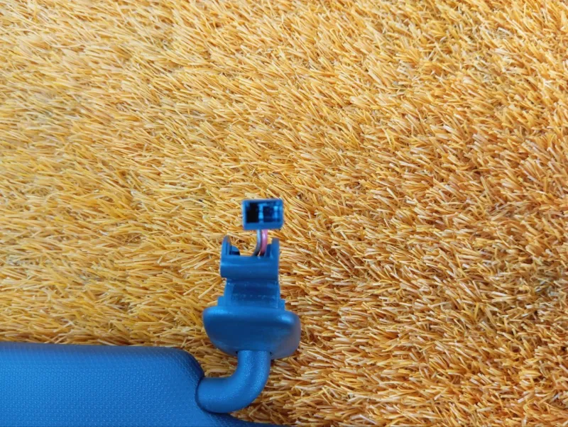 Козырек солнцезащитный