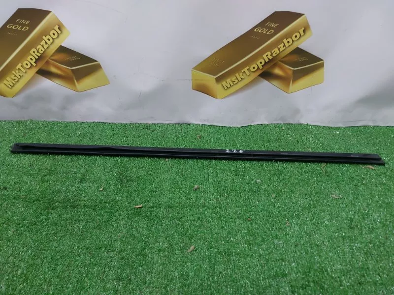 Молдинг стекла