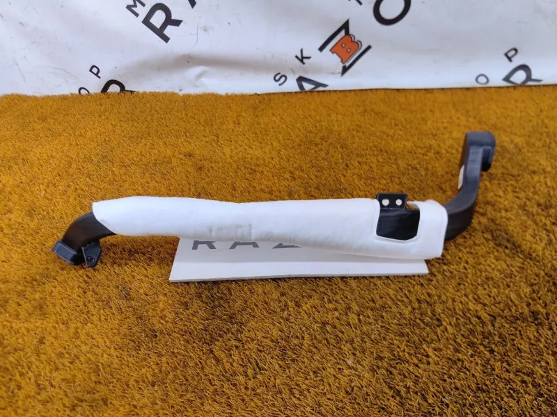 Воздуховод салона