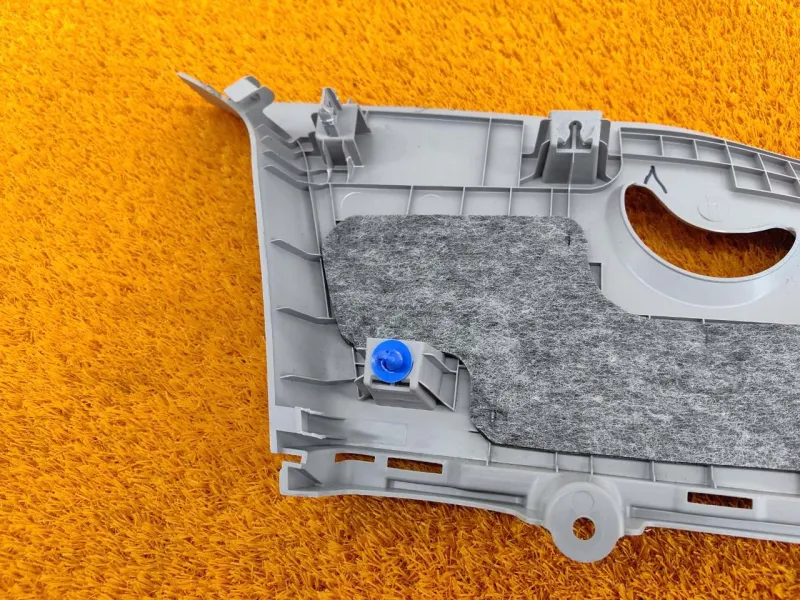 Накладка на стойку кузова