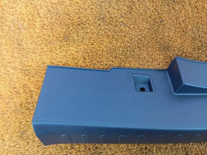 Накладка замка багажника