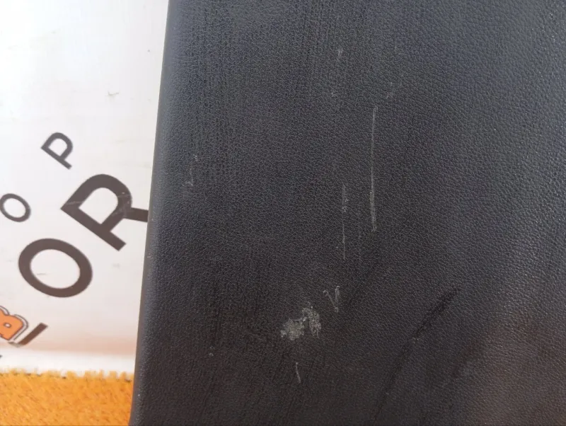 Обшивка центральной стойки