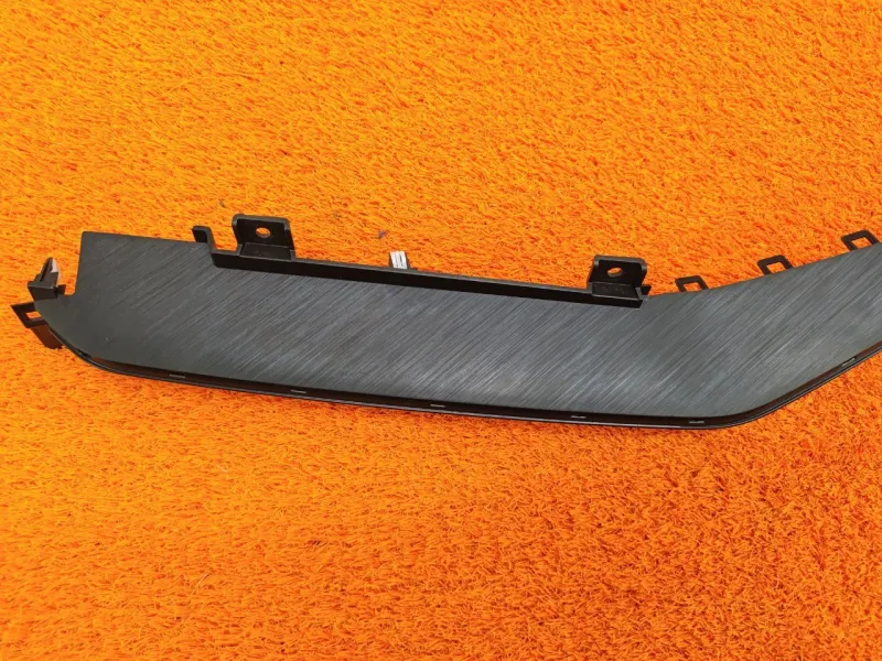 Накладка торпедо декоративная