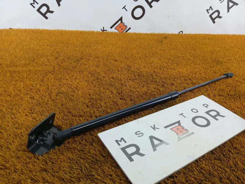 Амортизатор багажника