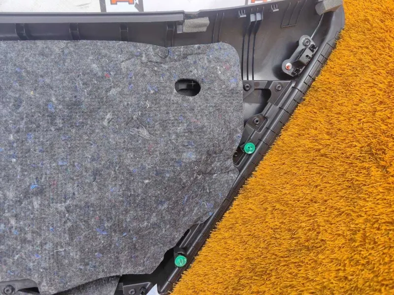 Обшивка двери