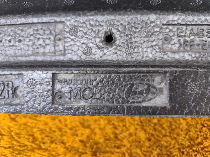 Абсорбер переднего бампера