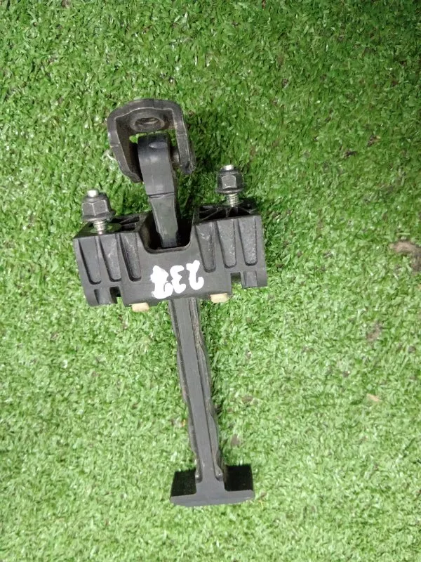 Ограничитель двери