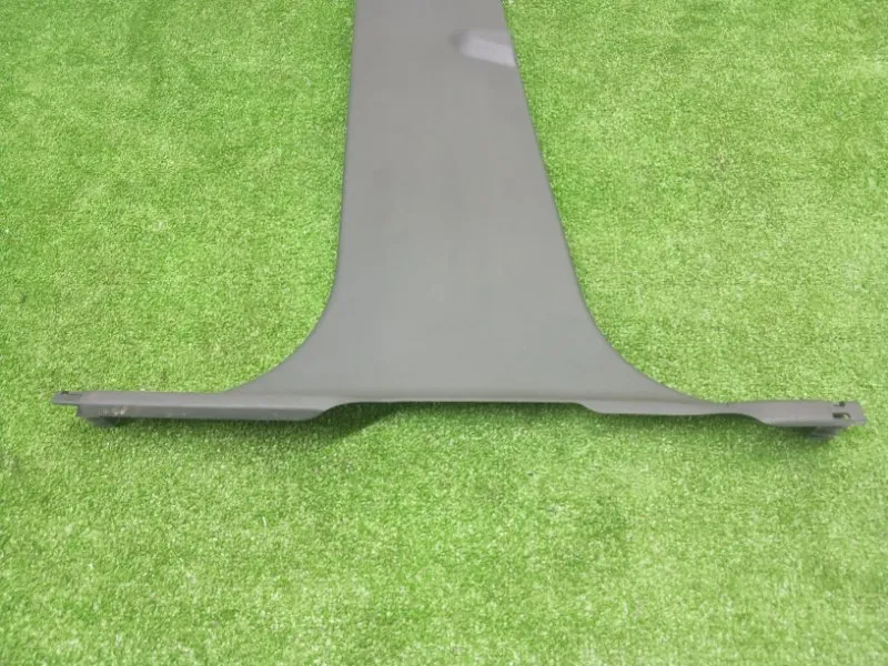 Обшивка центральной стойки