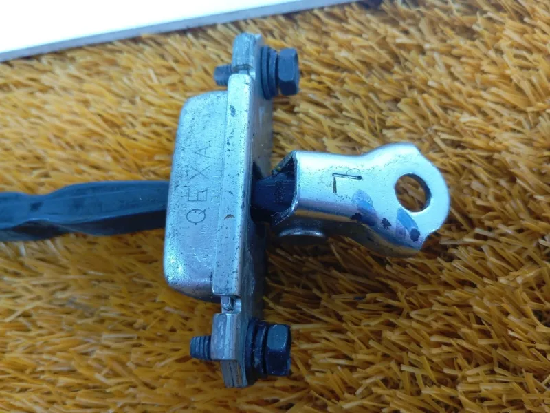 Ограничитель двери