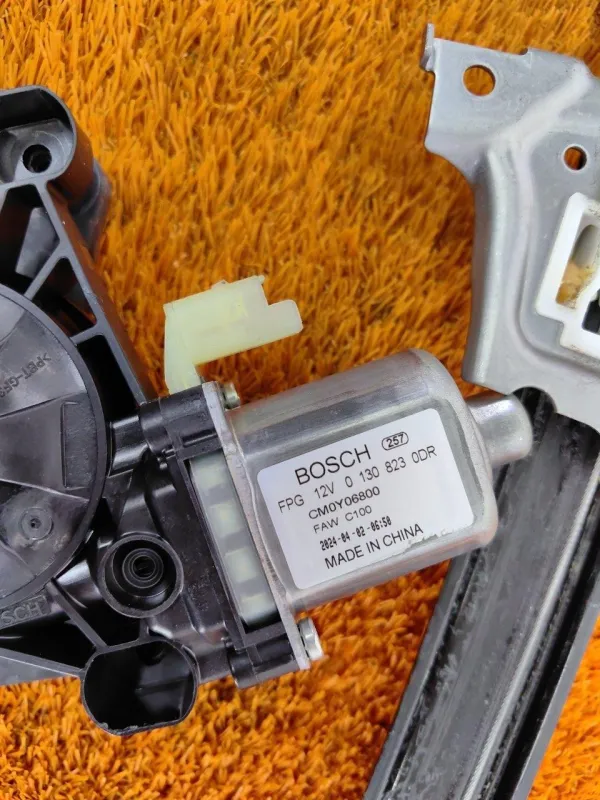 Стеклоподъемник