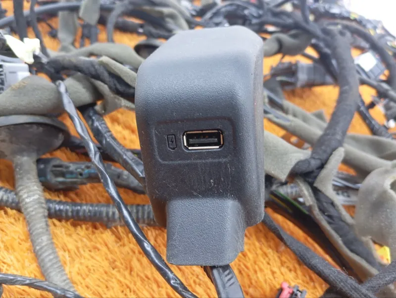 Проводка салона