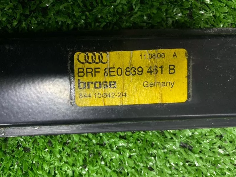 Стеклоподъемник Audi A4 2006 8E0839461B B7, задний левый