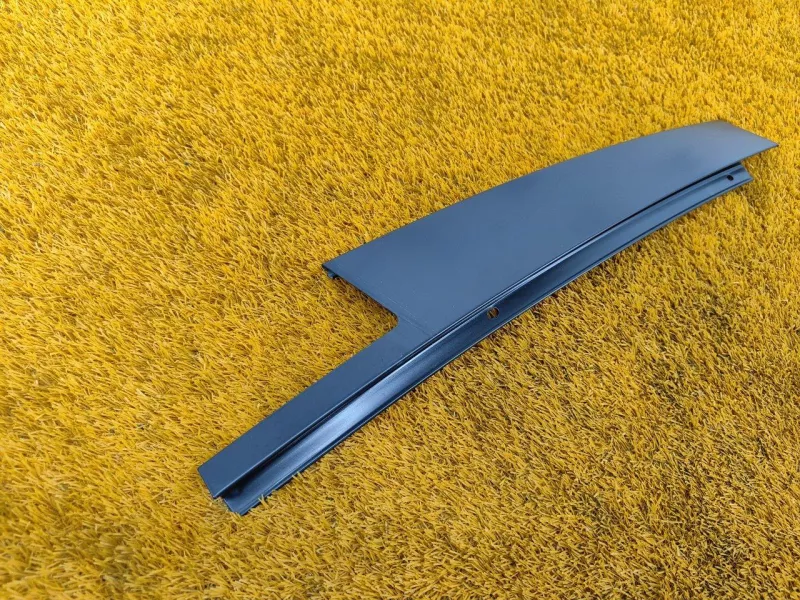 Молдинг двери