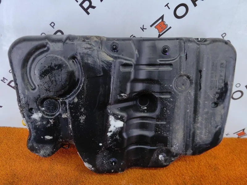 Бак топливный