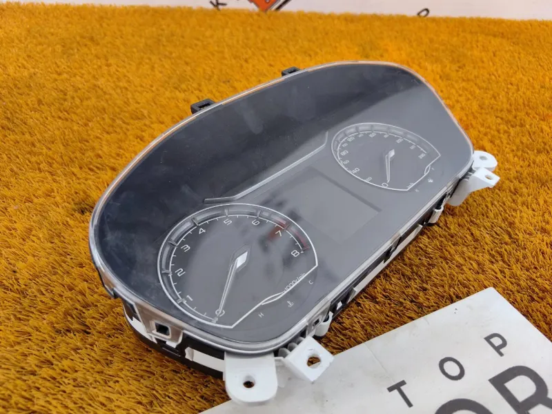 Панель приборов