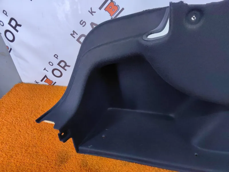 Обшивка багажника