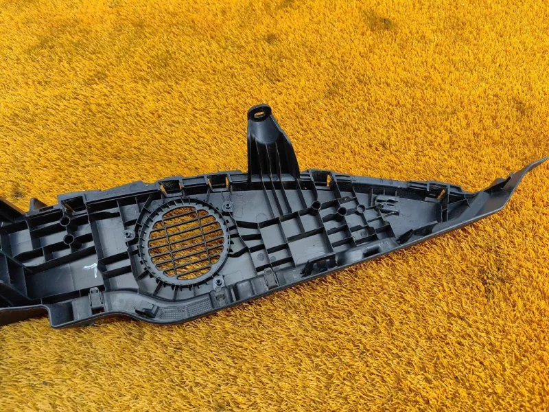 Обшивка багажника