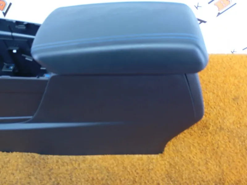 Консоль центральная