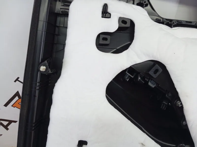 Обшивка двери