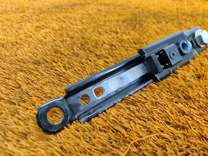 Механизм регулировки ремня безопасности