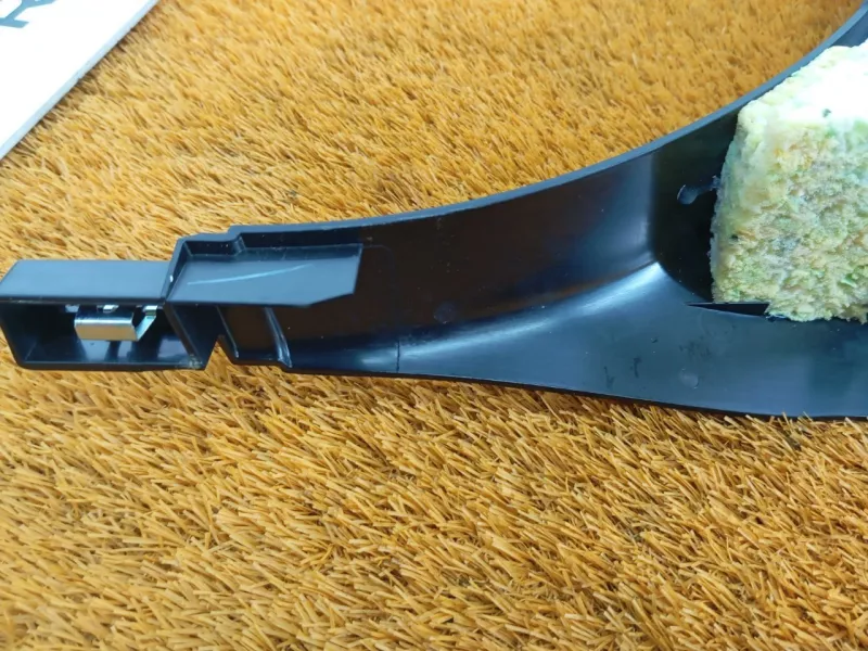 Накладка на стойку кузова