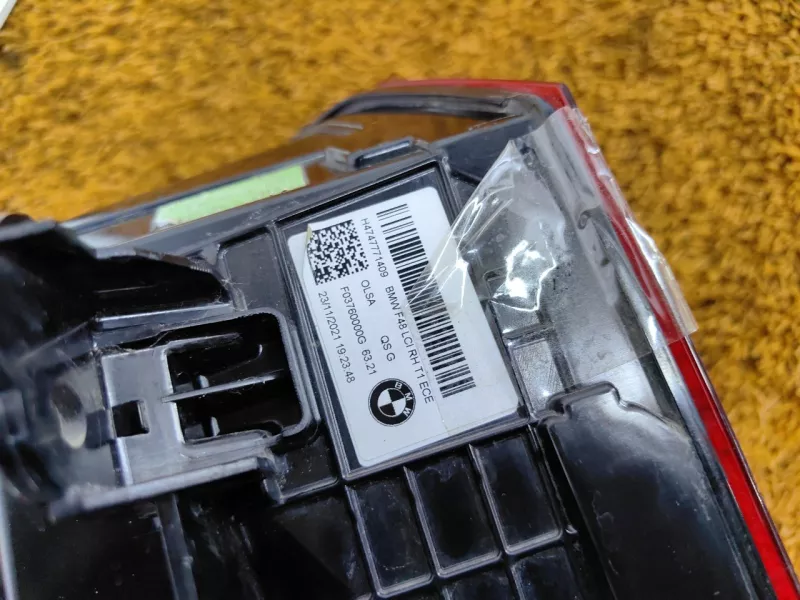 Фонарь задний BMW X1 63217477714 F48, правый