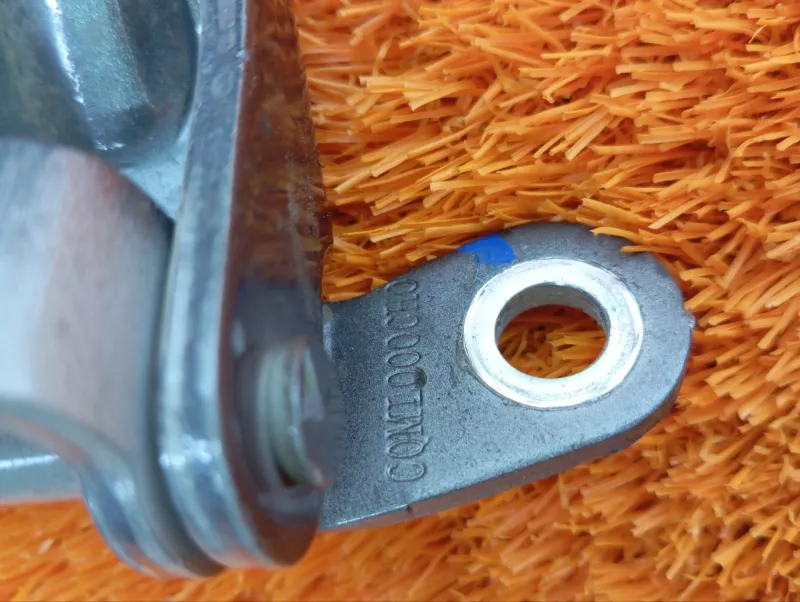 Петля двери Changan CS55 Plus 2024 6206040MK03 JL473ZQ7, задняя правая