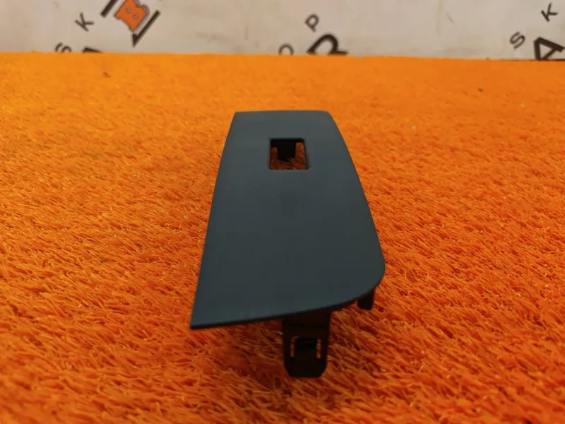 Молдинг двери