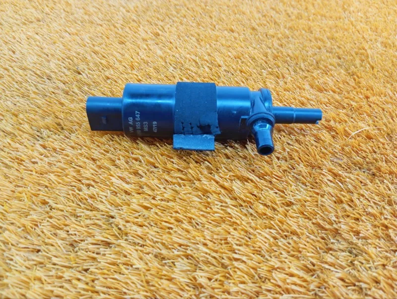 Насос омывателя фар