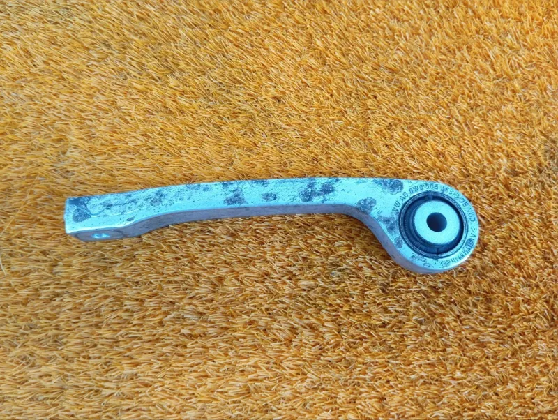 Стойка стабилизатора