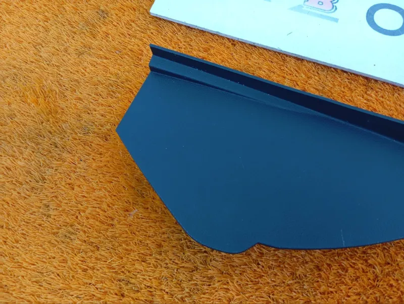 Накладка на торпедо