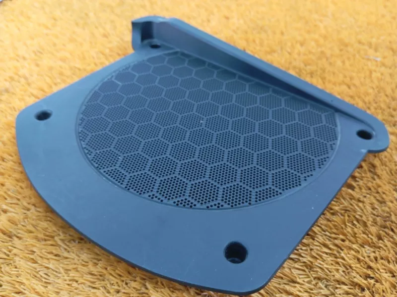 Крышка динамика