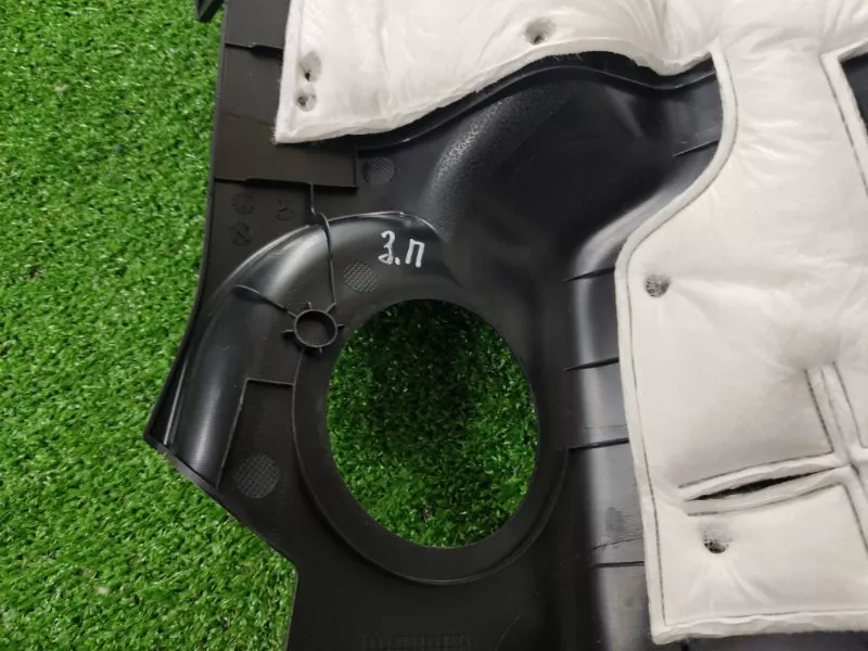 Обшивка багажника