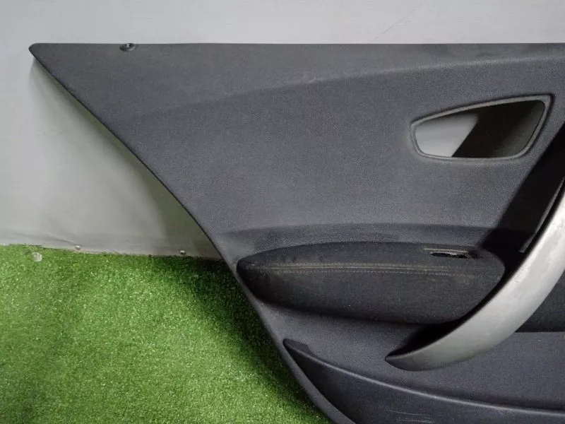 Обшивка двери BMW 1-Series 2004 51427133359 E87, задняя левая