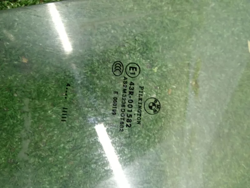 Стекло двери BMW 1-Series 2004 51337067792 E87, переднее правое