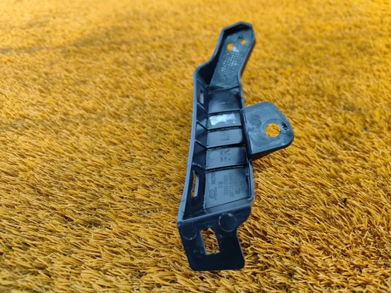 Кронштейн бампера