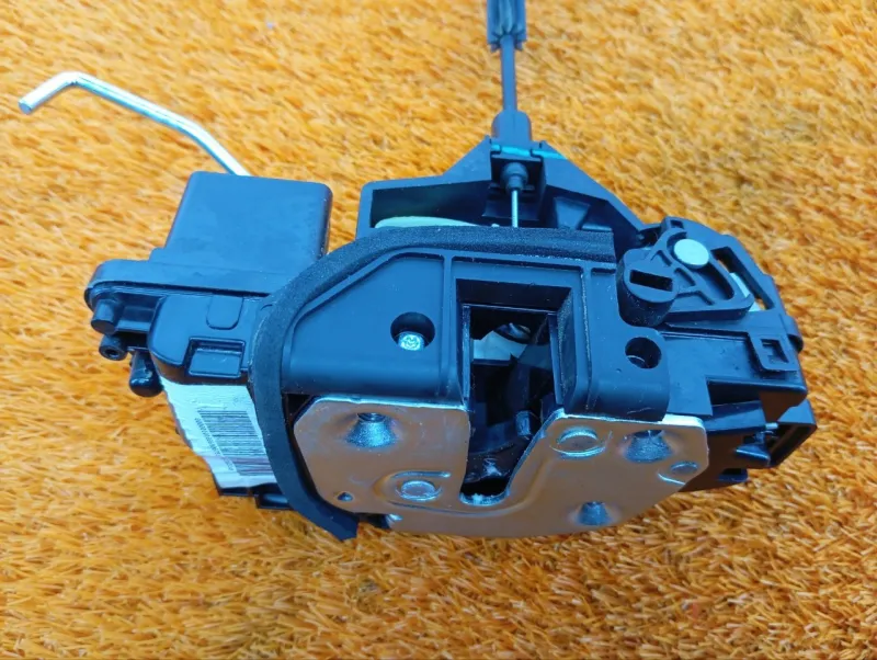 Замок двери